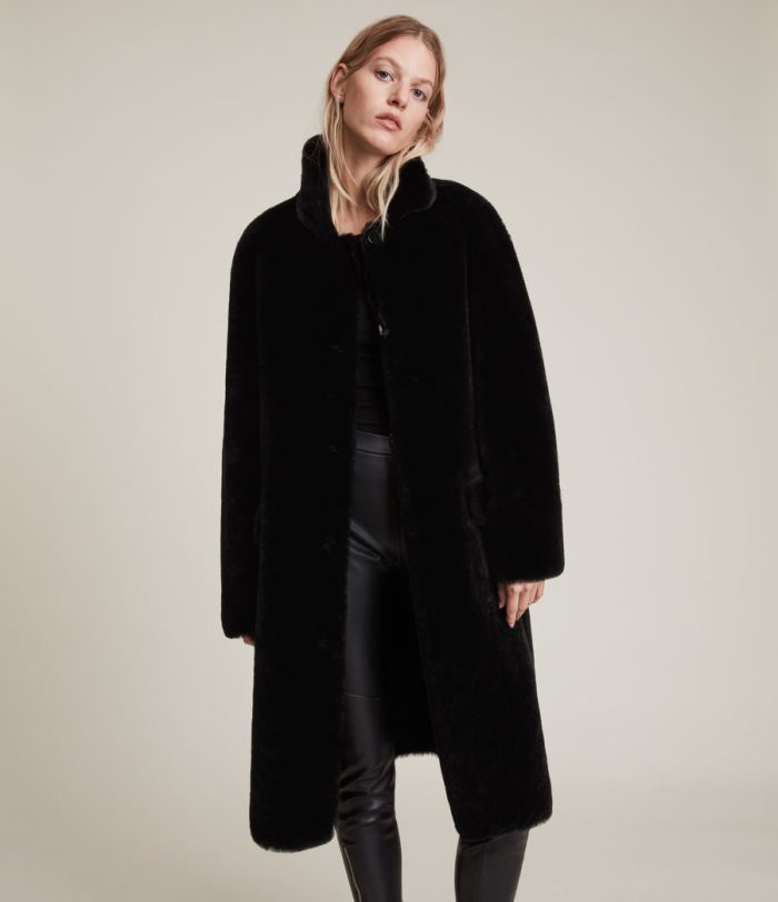 Serra shearling black coat for women - Image 6